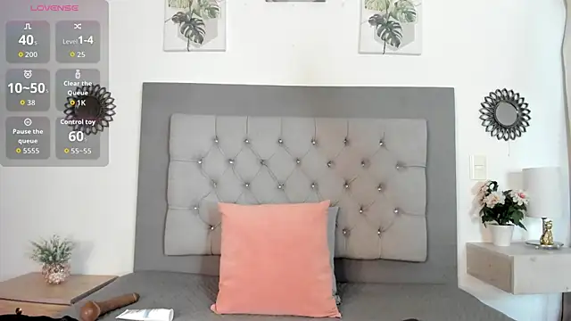 Snapshot of Arya_Grey chatting on 05-14-26, 03:24 Arya Grey online show from 05-14-26, 03:24