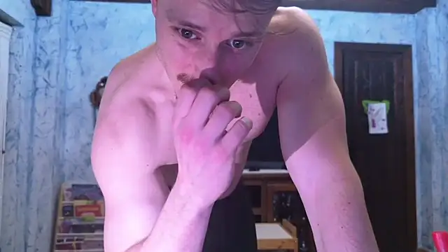 zeusoctavian1 online show from 04-18-26, 02:15