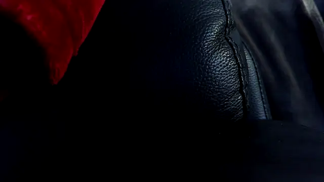 Snapshot of freaky_couple_ chatting on 03-17-26, 01:32 freaky couple online show from 03-17-26, 01:32