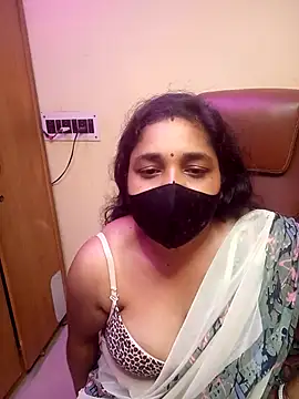 Snapshot of Tanvi_My_Girl chatting on 03-13-26, 10:33 Tanvi My Girl online show from 03-13-26, 10:33