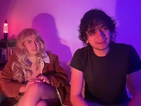 Snapshot of NickMellow chatting on 03-12-26, 07:47 NickMellow online show from 03-12-26, 07:47