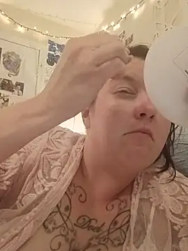 Sluttynoel online show from 06-25-26, 07:07