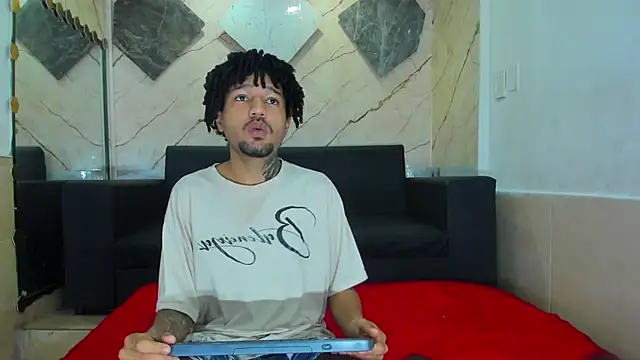 Snapshot of Angelo_Blessed chatting on 05-27-26, 07:11 Angelo Blessed online show from 05-27-26, 07:11