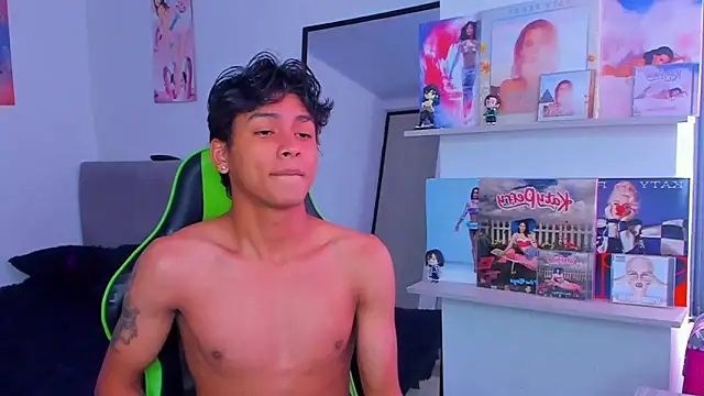 PaulTallx online show from 04-21-26, 07:06