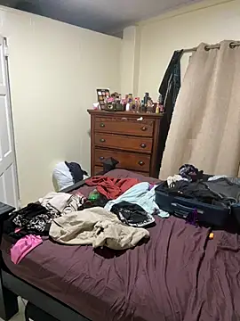 Snapshot of Johnbtte chatting on 03-25-26, 11:11 Johnbtte online show from 03-25-26, 11:11