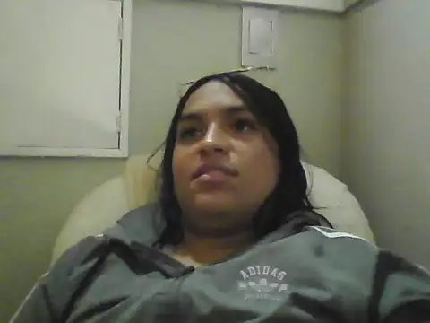 Snapshot of SusiHot01 chatting on 03-18-26, 03:42 SusiHot01 online show from 03-18-26, 03:42