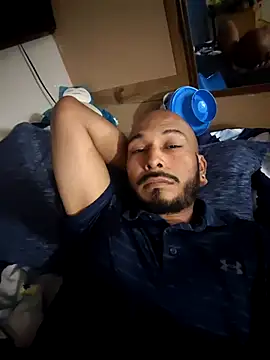 Snapshot of 2smooth91 chatting on 03-24-26, 03:44 2smooth91 online show from 03-24-26, 03:44