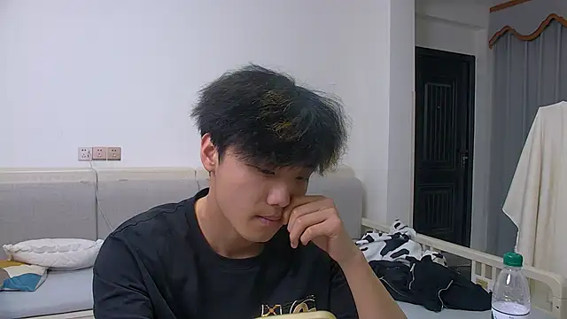 icecream-002 online show from 03-17-26, 07:23