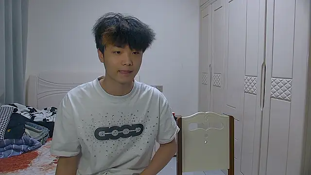 icecream-002 online show from 03-26-26, 10:21