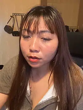Sumi pusy online show from 05-21-26, 11:28