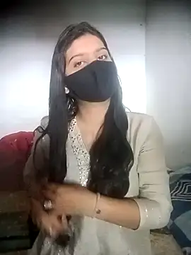 Snapshot of AishwaryaGujjar chatting on 03-19-26, 04:05 AishwaryaGujjar online show from 03-19-26, 04:05