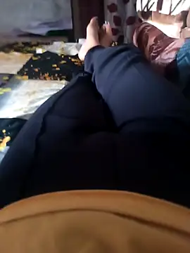 Snapshot of AishwaryaGujjar chatting on 04-04-26, 07:17 AishwaryaGujjar online show from 04-04-26, 07:17