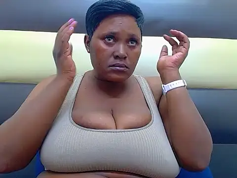 Snapshot of SexyBoobs44DD chatting on 06-05-26, 05:51 SexyBoobs44DD online show from 06-05-26, 05:51