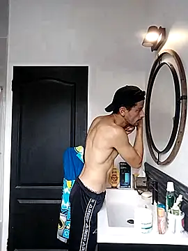 Snapshot of LiL-DRapXXX chatting on 03-17-26, 09:34 LiL-DRapXXX online show from 03-17-26, 09:34