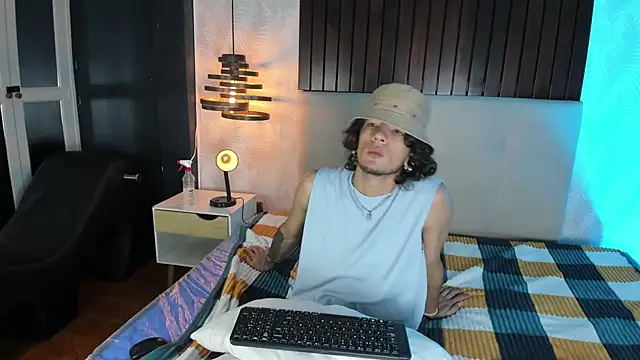 Skinny Mac online show from 04-09-26, 12:32