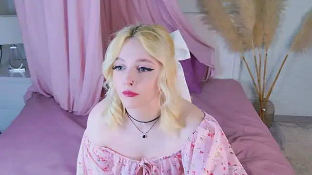 Sabrina Roose online show from 03-19-26, 01:26