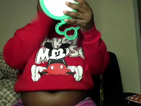 Snapshot of Sexxybella_ chatting on 04-16-26, 06:03 Sexxybella online show from 04-16-26, 06:03