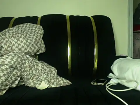 Snapshot of Sexxybella_ chatting on 04-30-26, 04:30 Sexxybella online show from 04-30-26, 04:30