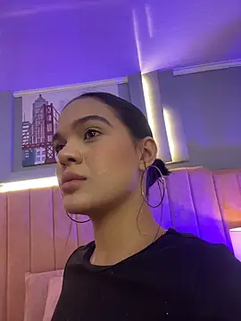 Bella-Ferrer online show from 03-18-26, 06:11