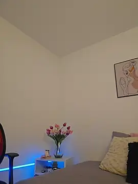 Victoria Evanss online show from 04-13-26, 09:53