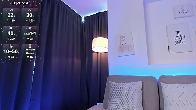 Snapshot of Zoey_monroe chatting on 07-31-26, 12:15 Zoey monroe online show from 07-31-26, 12:15