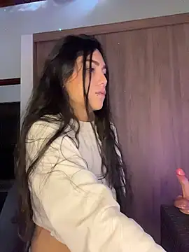 Snapshot of Twoshotsparty420 chatting on 04-08-26, 12:05 Twoshotsparty420 online show from 04-08-26, 12:05