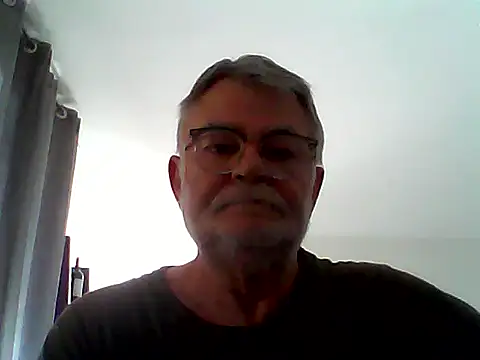 Snapshot of oura chatting on 07-04-26, 08:20 oura online show from 07-04-26, 08:20