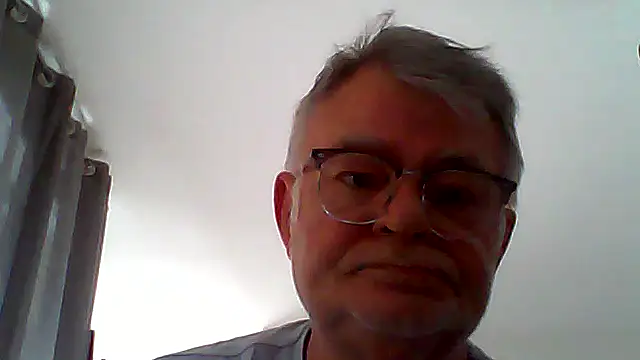 Snapshot of oura chatting on 07-07-26, 07:45 oura online show from 07-07-26, 07:45