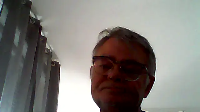 Snapshot of oura chatting on 07-28-26, 08:32 oura online show from 07-28-26, 08:32