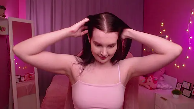 Kristen Bellle online show from 04-16-26, 01:06