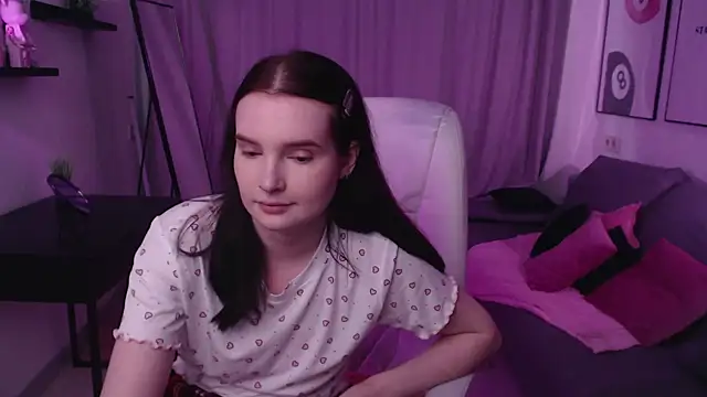 Kristen Bellle online show from 04-19-26, 01:05