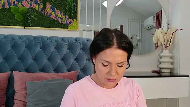 AnneRey online show from 04-20-26, 03:20