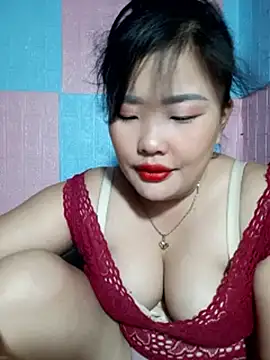 Snapshot of Irene-01 chatting on 05-19-26, 02:01 Irene-01 online show from 05-19-26, 02:01