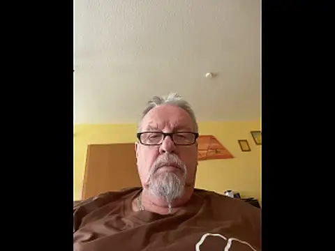 Snapshot of Alter67R chatting on 03-17-26, 11:35 Alter67R online show from 03-17-26, 11:35