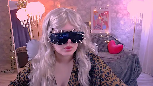 DaisyBloomm online show from 03-10-26, 03:28