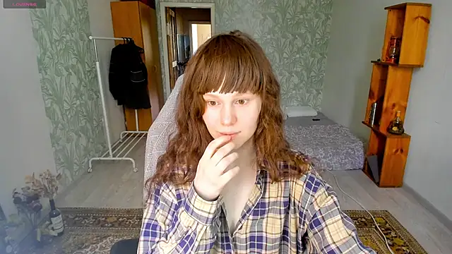 NikiCozy online show from 06-28-26, 07:47