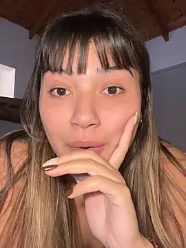 Snapshot of miicbebita chatting on 05-28-26, 02:36 miicbebita online show from 05-28-26, 02:36
