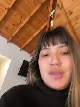 Snapshot of miicbebita chatting on 06-11-26, 03:32 miicbebita online show from 06-11-26, 03:32