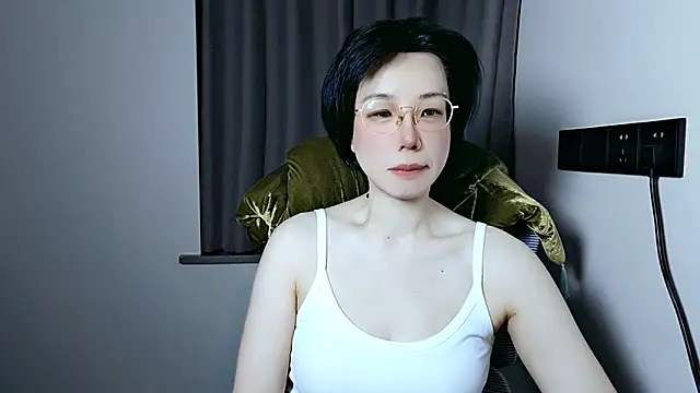 lin lin 520 520 online show from 05-21-26, 03:41
