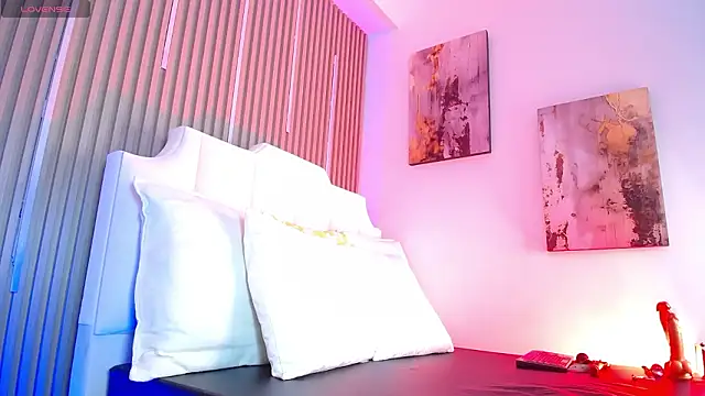 ZafiroCat online show from 03-17-26, 05:00