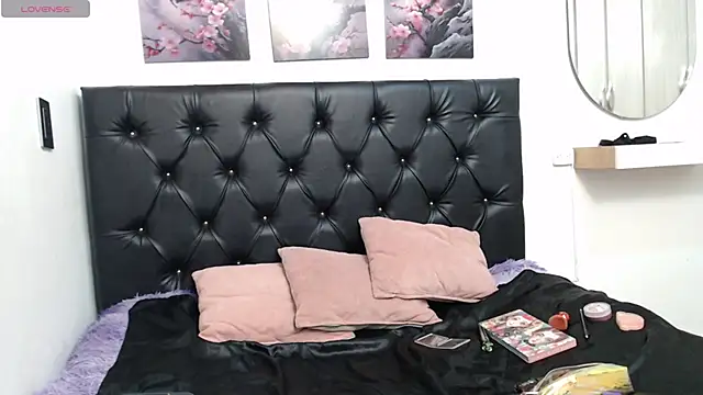 Tamar4 f00x online show from 04-15-26, 01:40