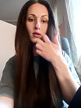 LunaCrystall online show from 04-16-26, 04:08