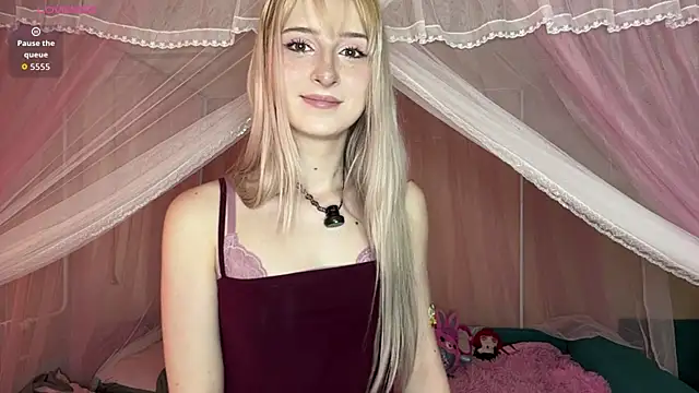 OnlyEva1 online show from 05-10-26, 08:41