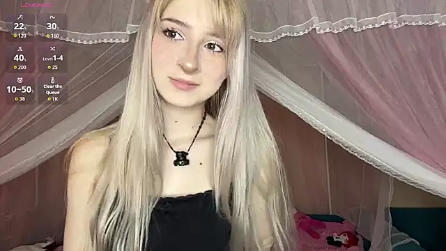 OnlyEva1 online show from 05-17-26, 08:01