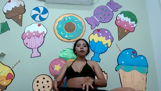 erikaskinny18 online show from 05-28-26, 08:39