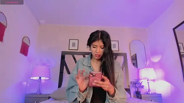 Violettaa Stone online show from 04-01-26, 03:51