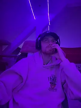 Snapshot of nomercy0807 chatting on 03-19-26, 08:02 nomercy0807 online show from 03-19-26, 08:02