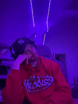 Snapshot of nomercy0807 chatting on 03-20-26, 08:35 nomercy0807 online show from 03-20-26, 08:35