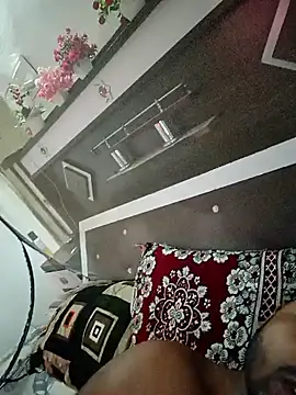 Snapshot of vick1432 chatting on 03-17-26, 01:21 vick1432 online show from 03-17-26, 01:21