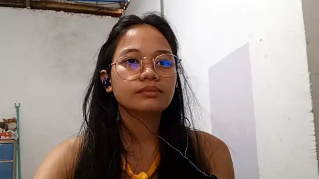 Snapshot of JenetteCarnley chatting on 03-13-26, 01:56 JenetteCarnley online show from 03-13-26, 01:56